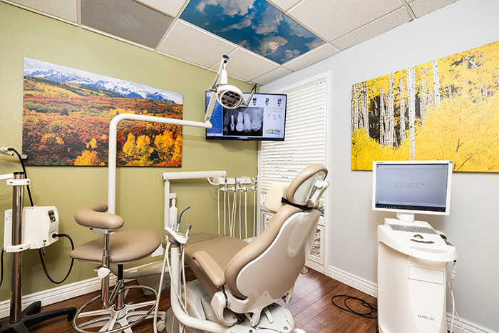 Treatment room technology at Longmont Dental